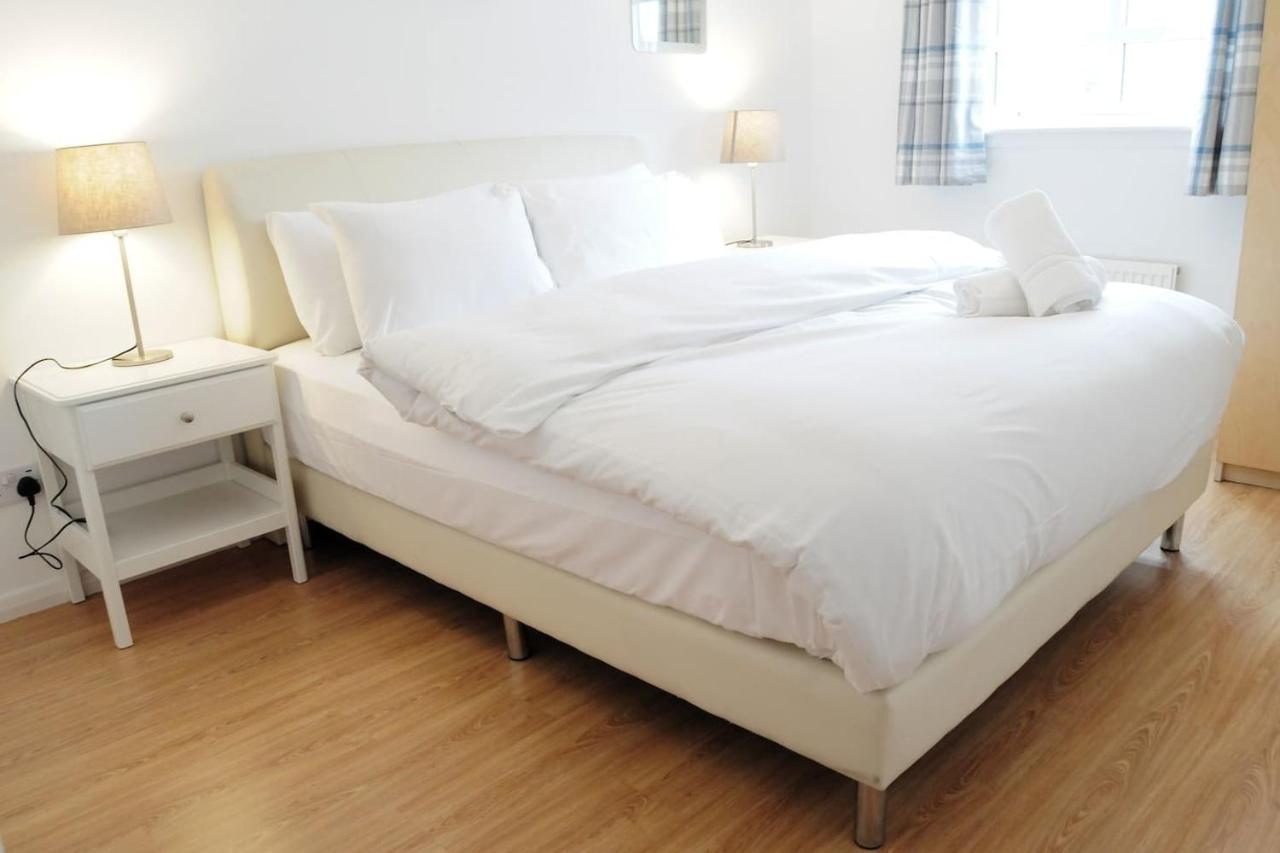Peaceful And Quiet Apartment In A Bustling City 에든버러 외부 사진